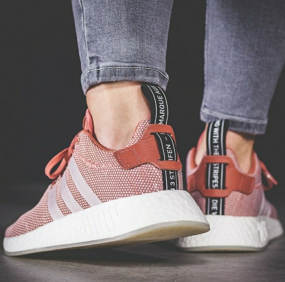 adidas Shoes - Adidas Originals NMD R2